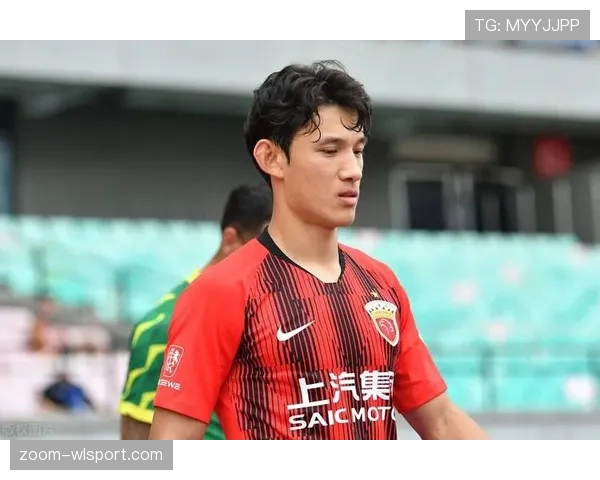 王燊超家的狗吃的都比我一个月饭钱多